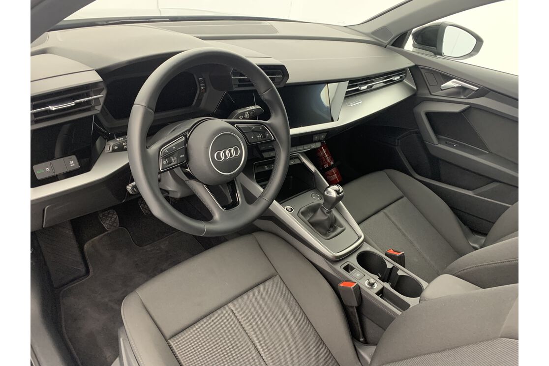 Audi A3 Sportback 30 TDI - immagine 4