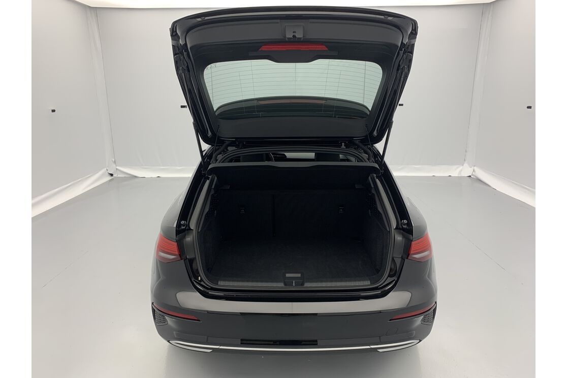 Audi A3 Sportback 30 TDI - immagine 5