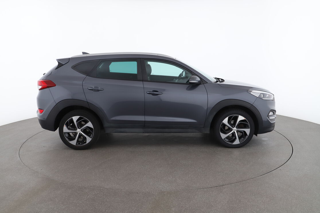 Hyundai Tucson 2.0 CRDi 4WD Advantage - immagine 4
