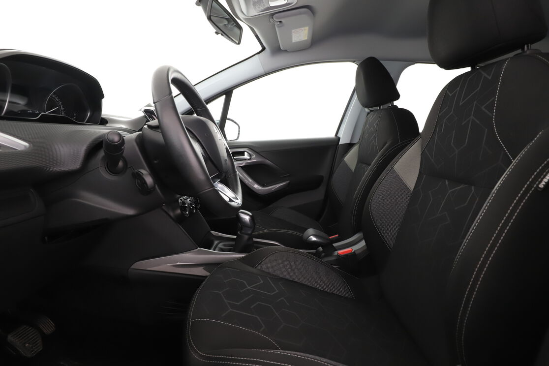 Peugeot 2008 1.2 PureTech Style - immagine 4
