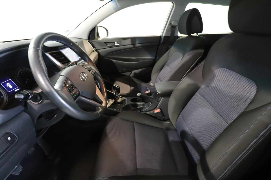 Hyundai Tucson 2.0 CRDi Creative - immagine 4