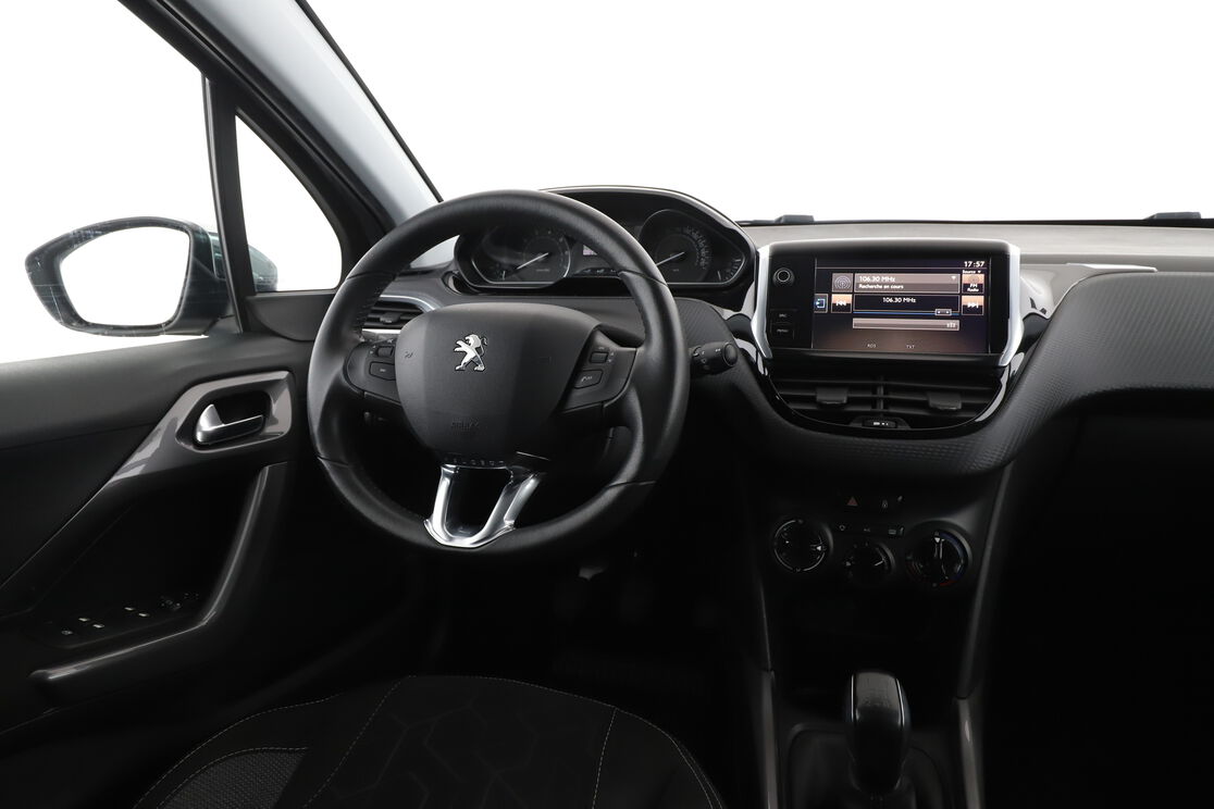 Peugeot 2008 1.2 PureTech Style - immagine 5
