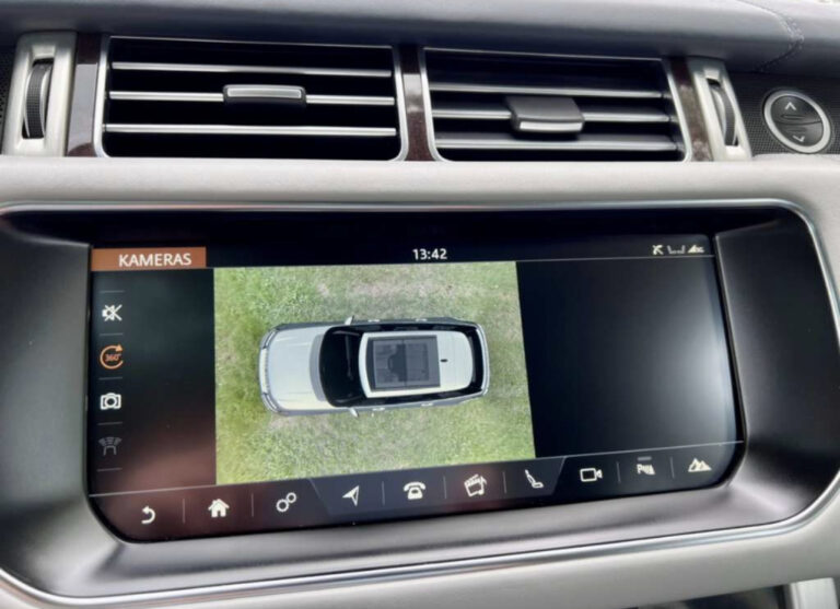 LAND ROVER RANGE ROVER 4,4SD SUV - immagine 6